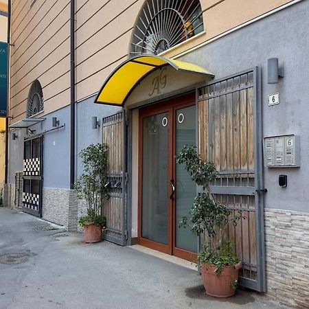 Molo Five Apartment Palermo Esterno foto